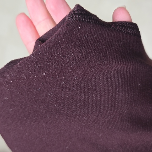 Victoria's Secret Sport Deep Burgundy High-Rise Leggings - Picture 4 of 4